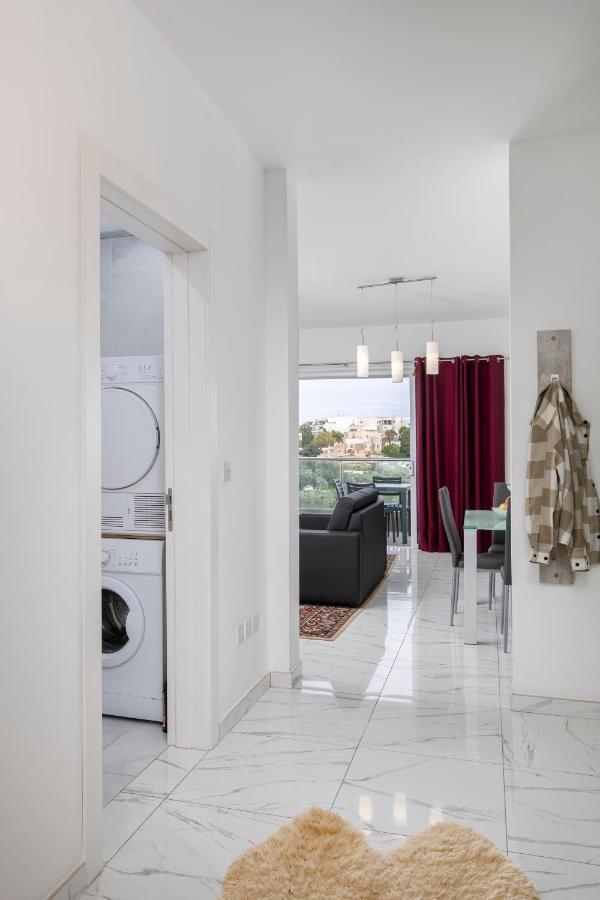Sea View Apartment 2 Bedrooms 2 Bathrooms, 2 Minutes Away From The Sea St. Julian's Zewnętrze zdjęcie