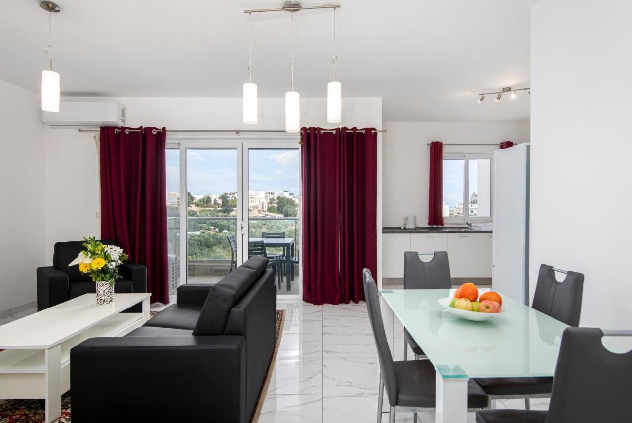 Sea View Apartment 2 Bedrooms 2 Bathrooms, 2 Minutes Away From The Sea St. Julian's Zewnętrze zdjęcie